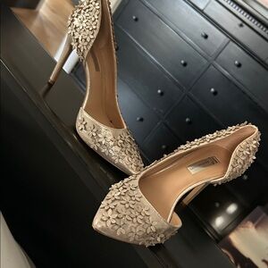 INC International Concepts Gold Floral Heels